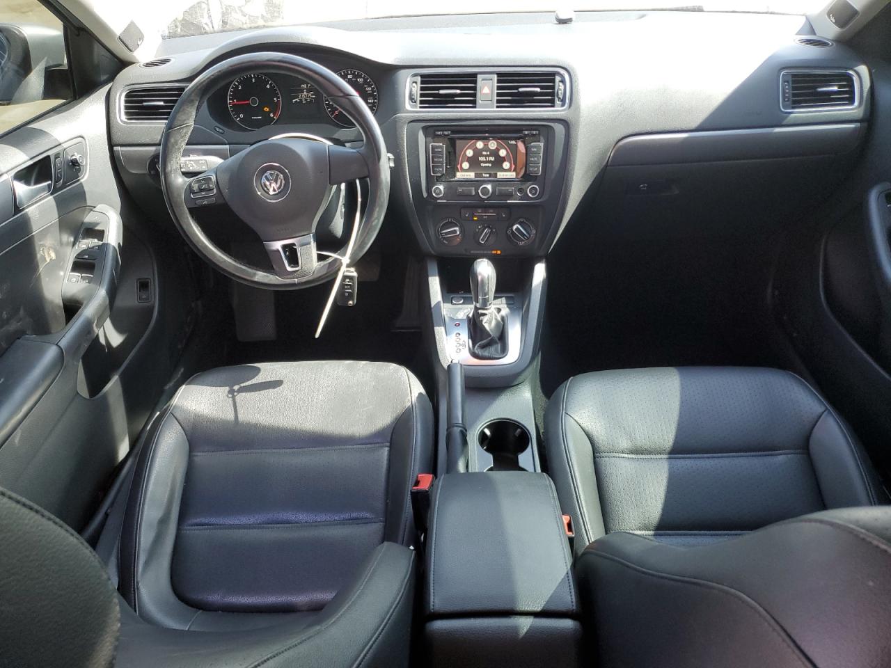 2014 Volkswagen Jetta - Image 8