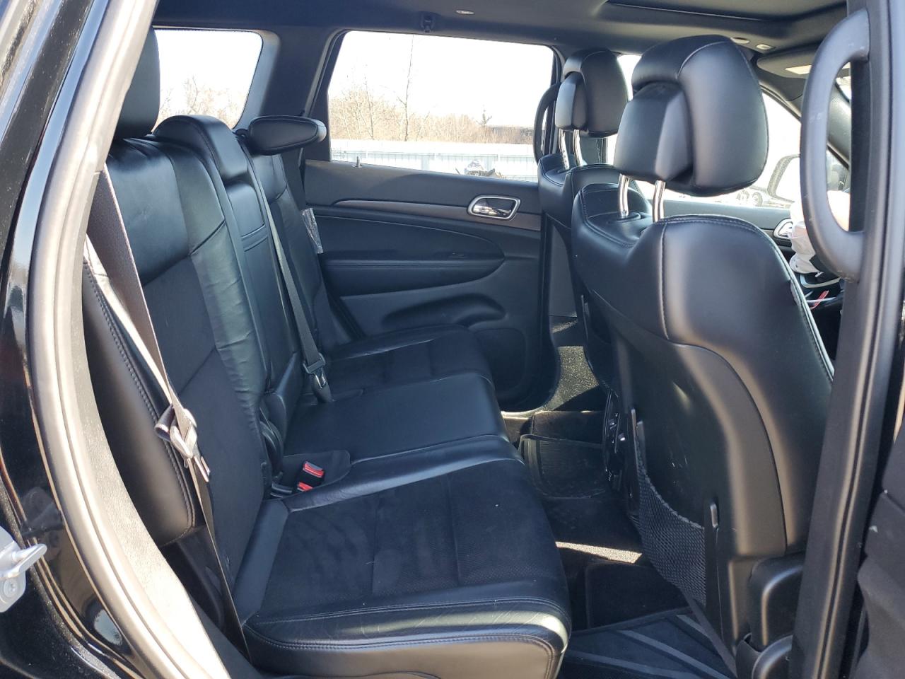 2018 Jeep Grand Cherokee - Image 11