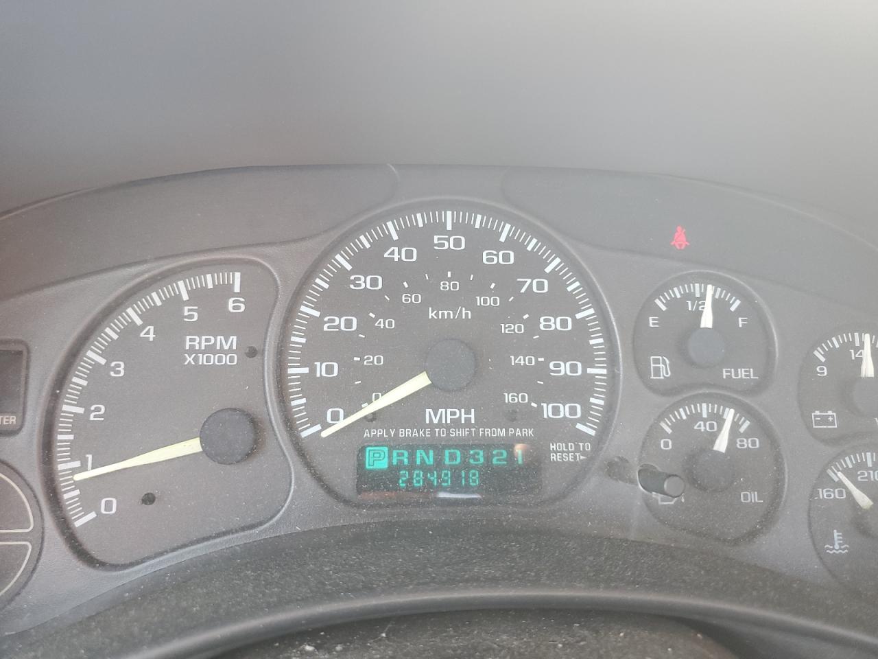 2000 Chevrolet Silverado C1500 VIN: 1GCEC14W9YZ260504 Lot: 50896145