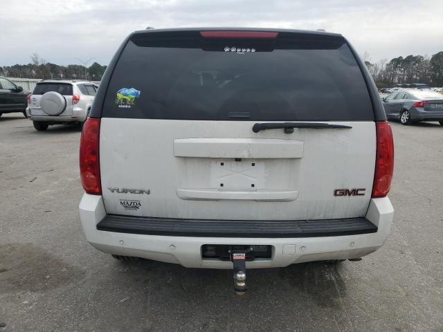 Parquets GMC YUKON 2014 Biały