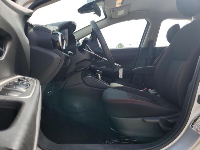  NISSAN VERSA 2020 Сріблястий