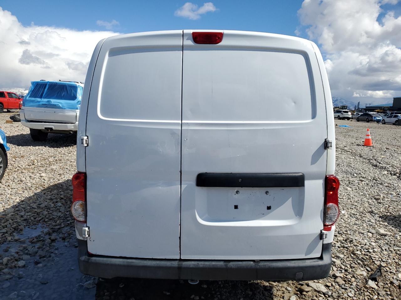 2015 Nissan NV - Image 6