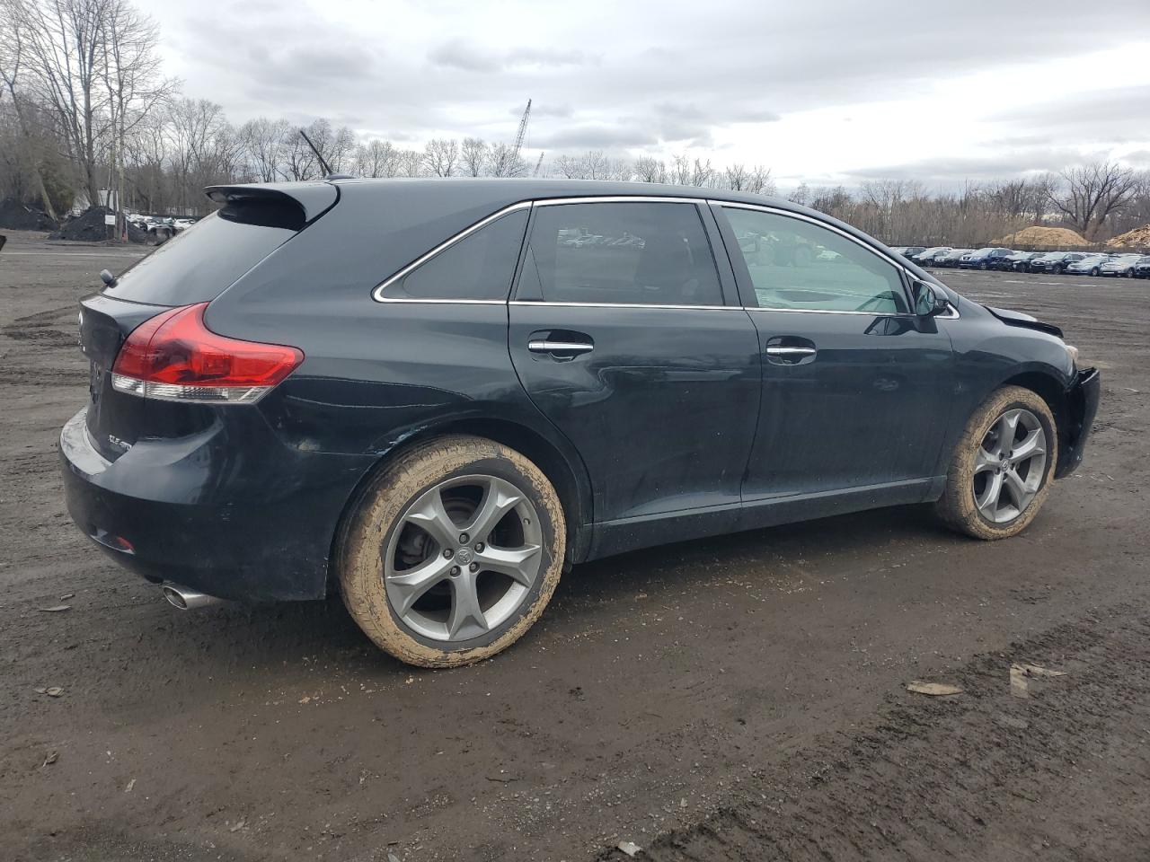 2014 Toyota Venza - Image 3