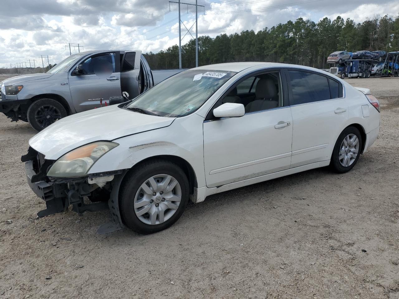 2009 Nissan Altima - Image 1