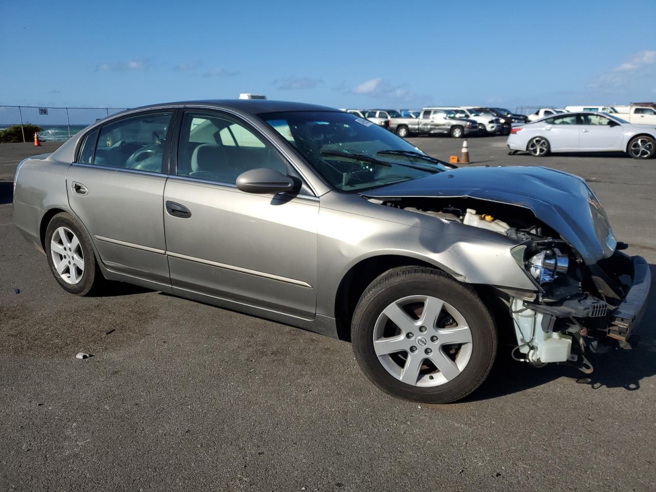 2003 Nissan Altima - Image 4