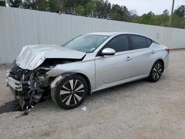 2020 Nissan Altima Sv