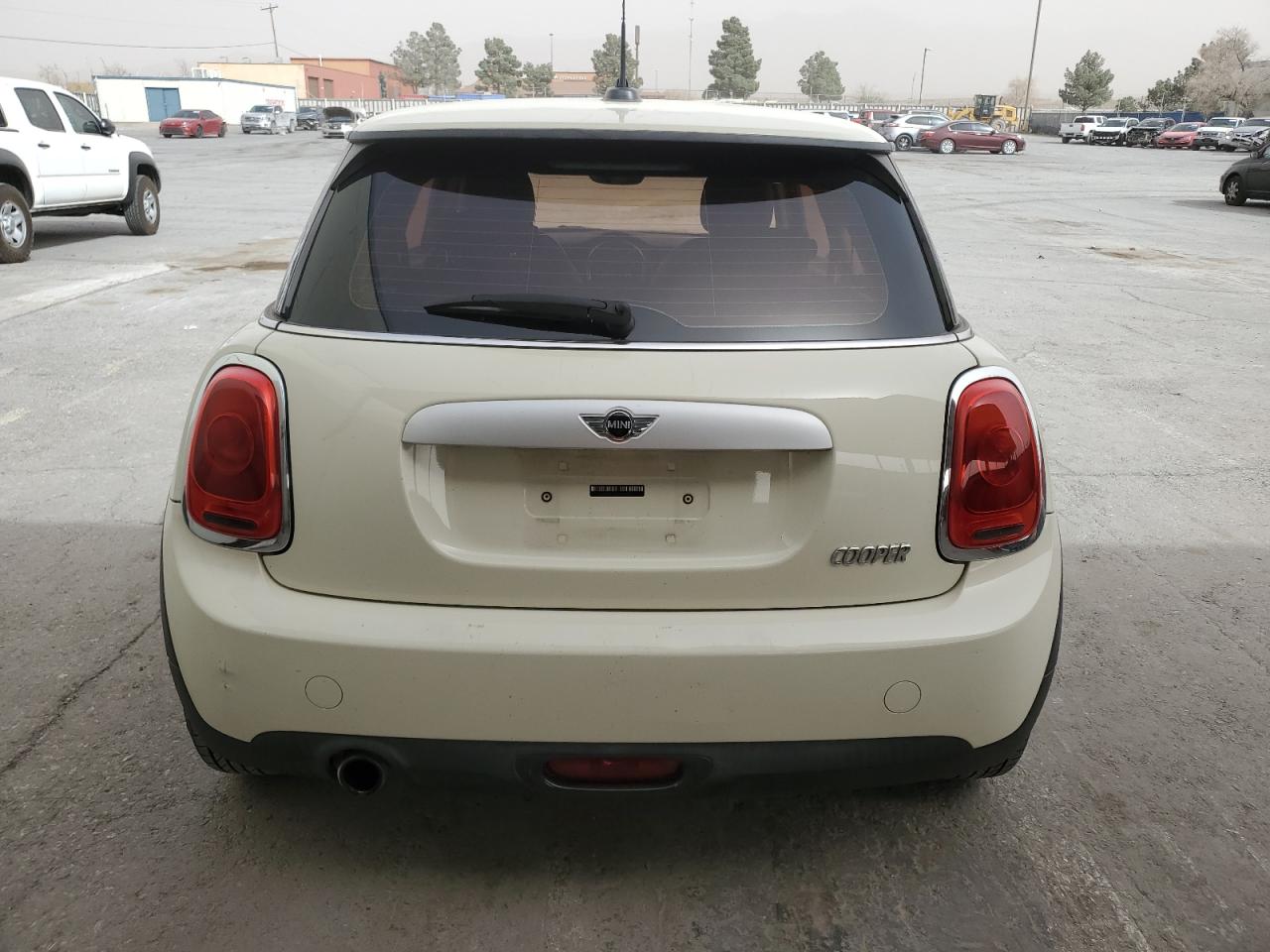 2015 MINI Cooper - Image 6