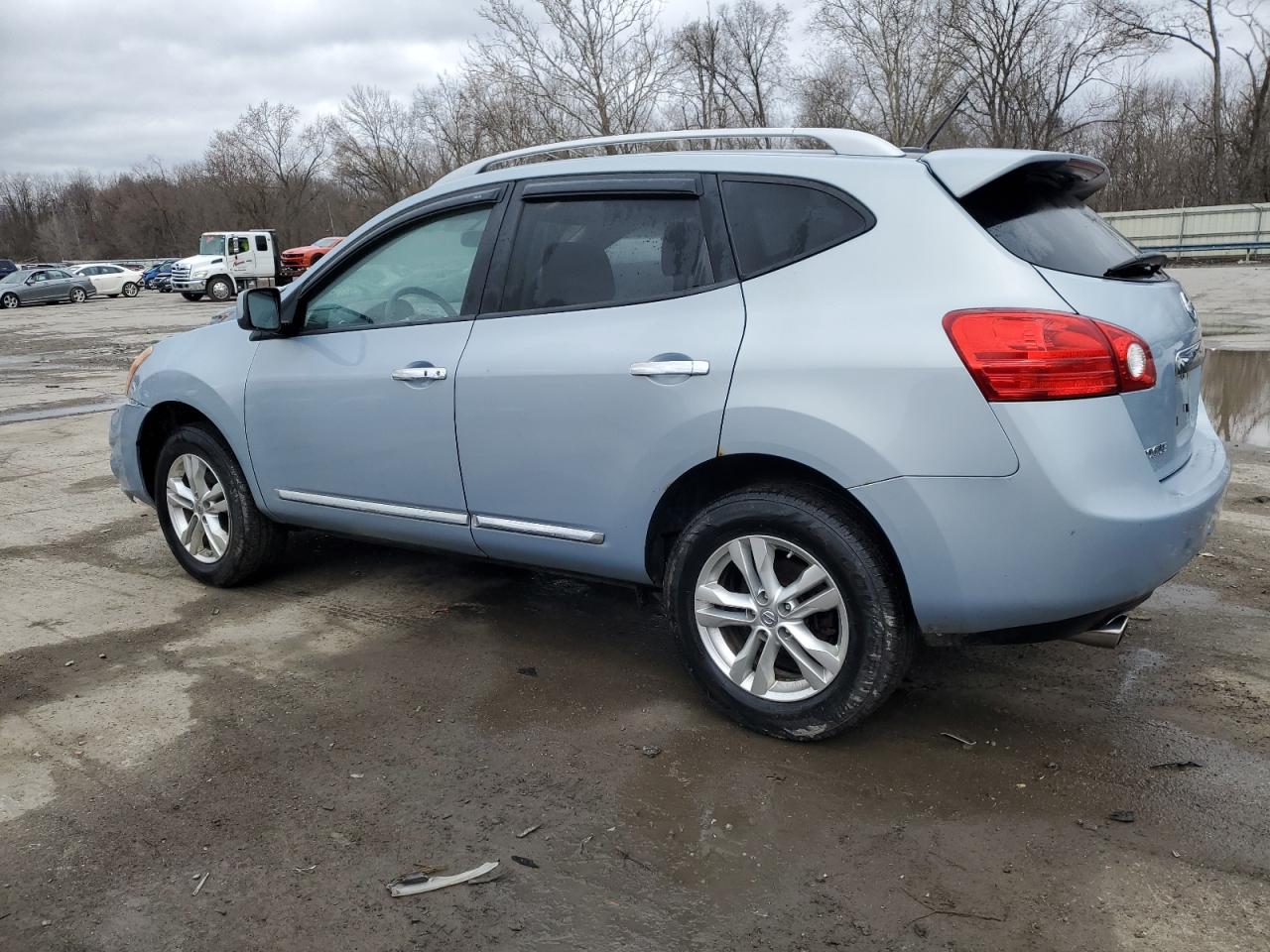 2013 Nissan Rogue - Image 2