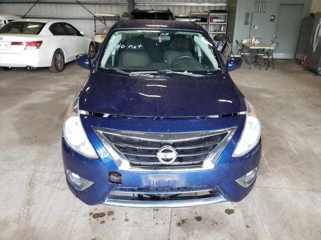  NISSAN VERSA 2018 Синий