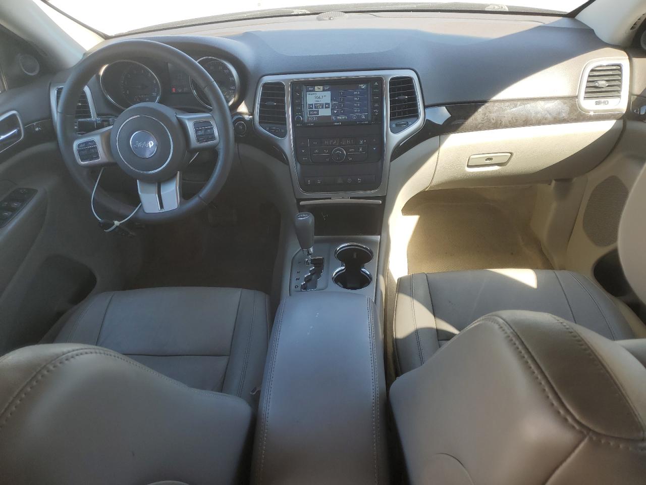 2012 Jeep Grand Cherokee - Image 8