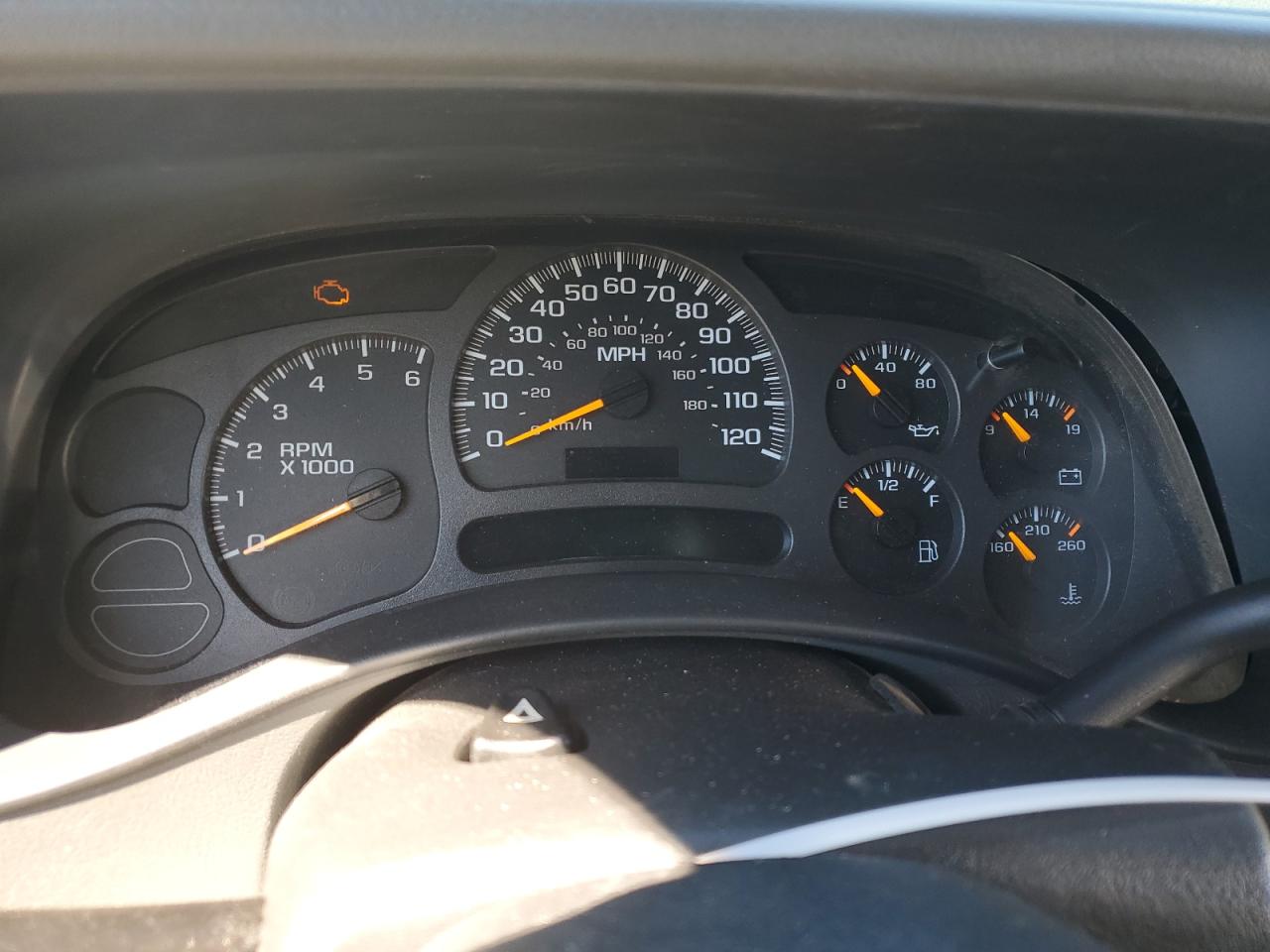 2003 Chevrolet Silverado - Image 9