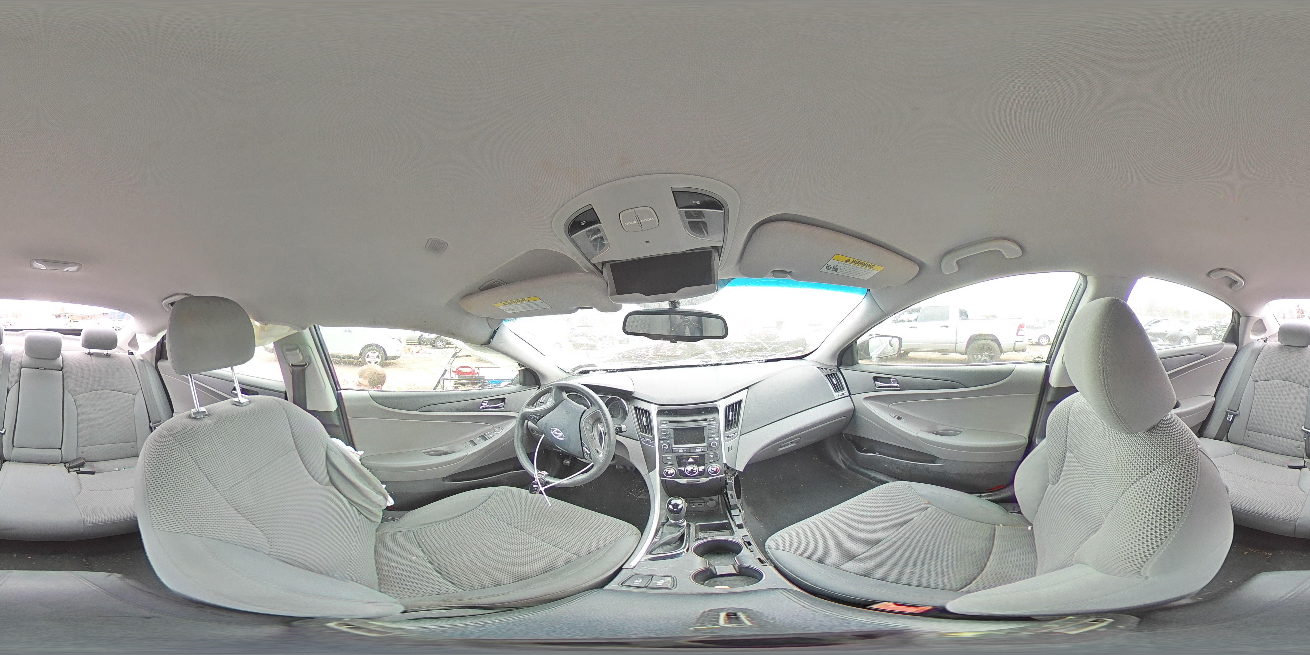 2014 Hyundai Sonata - Image 13