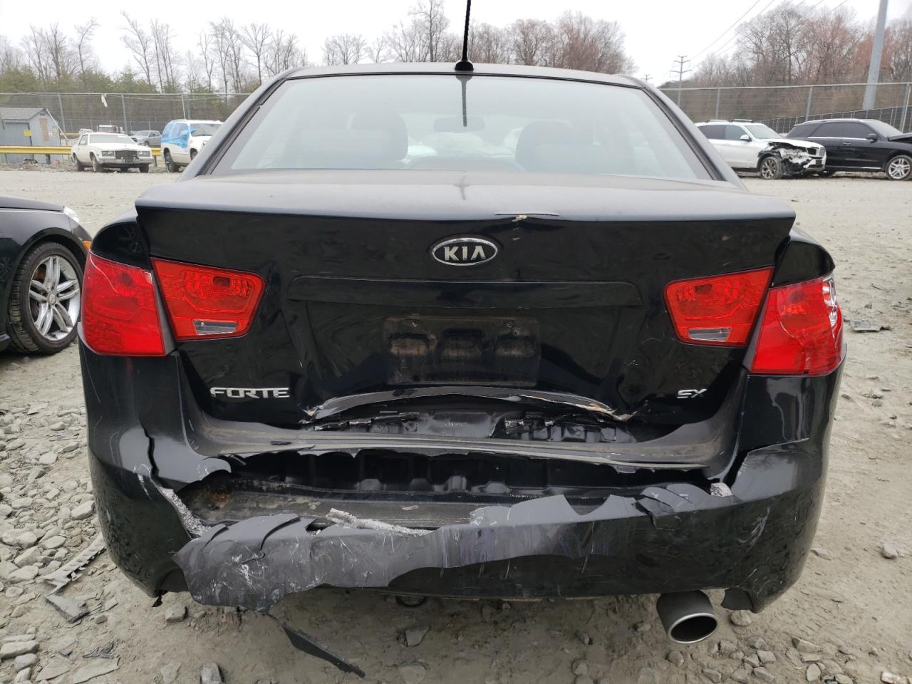 2011 Kia Forte - Image 6