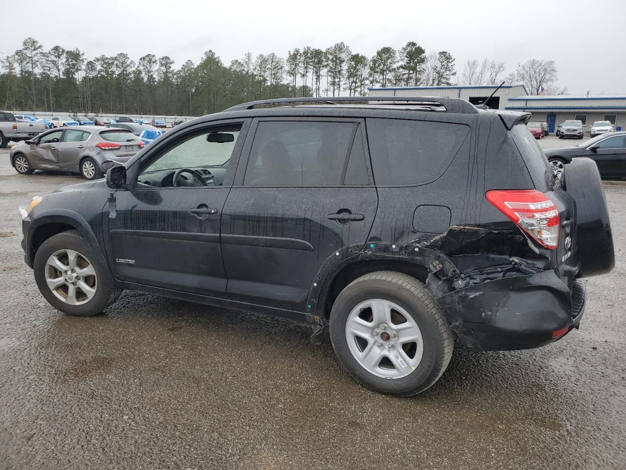 2011 Toyota RAV 4 - Image 2