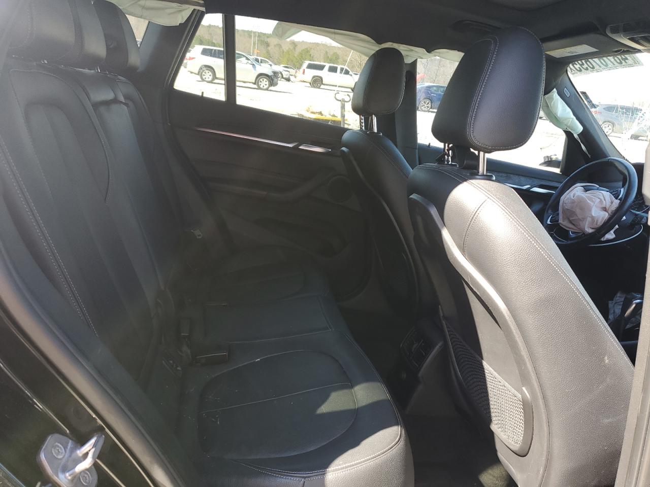 2016 BMW X1 - Image 11