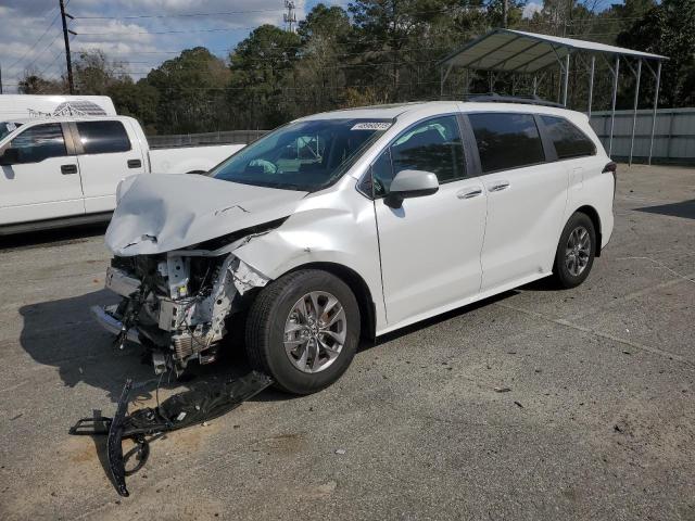 2023 Toyota Sienna Xle
