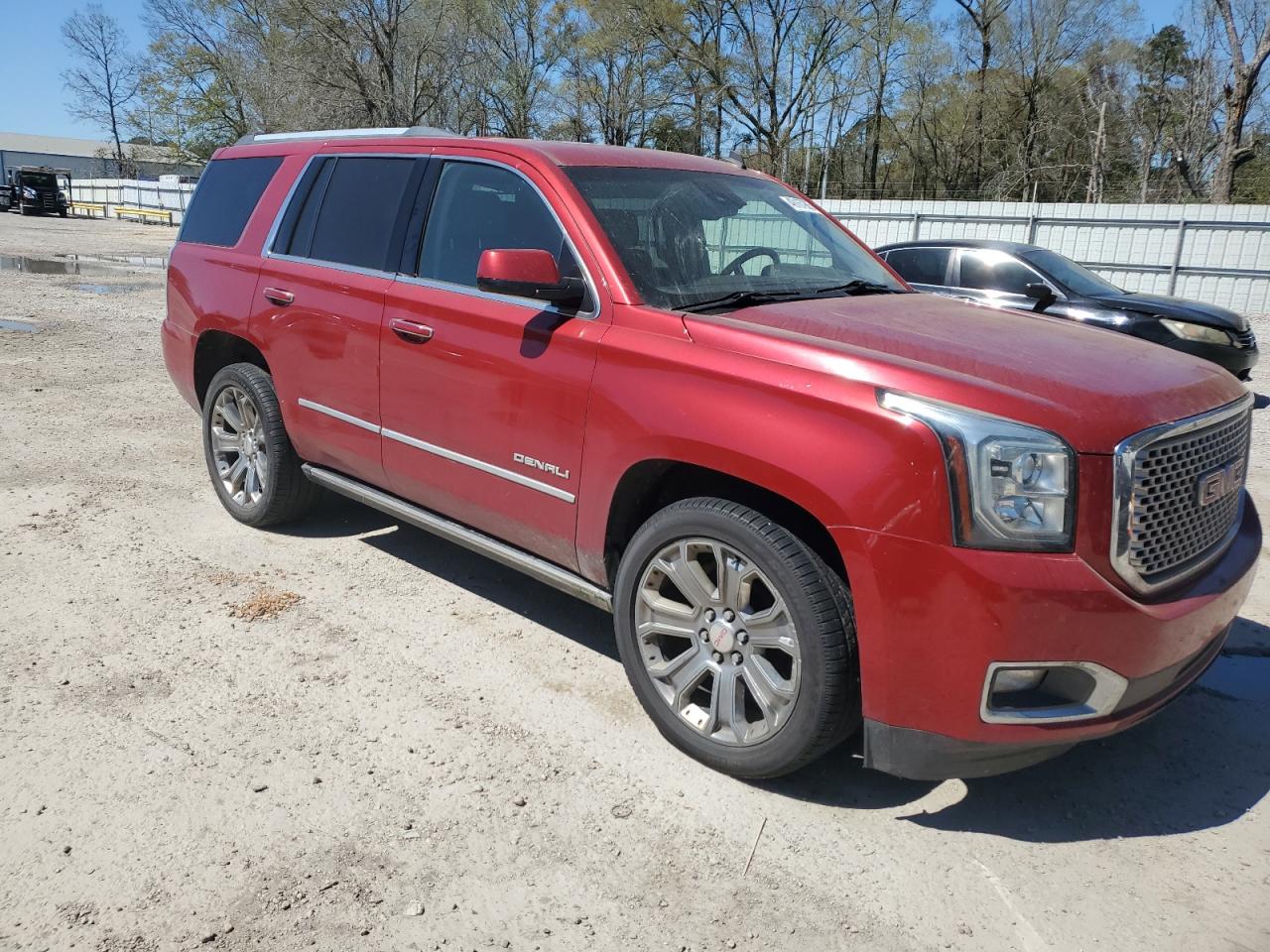 2015 GMC Yukon - Image 4