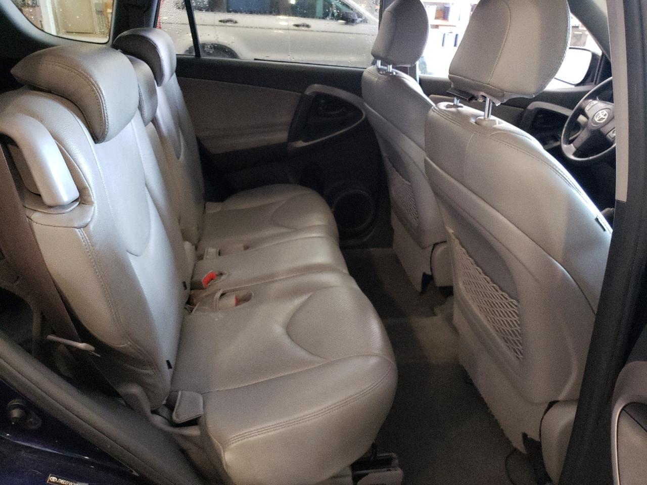 2007 Toyota RAV 4 - Image 11
