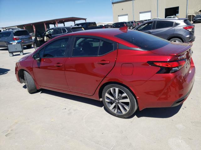  NISSAN VERSA 2021 Czerwony