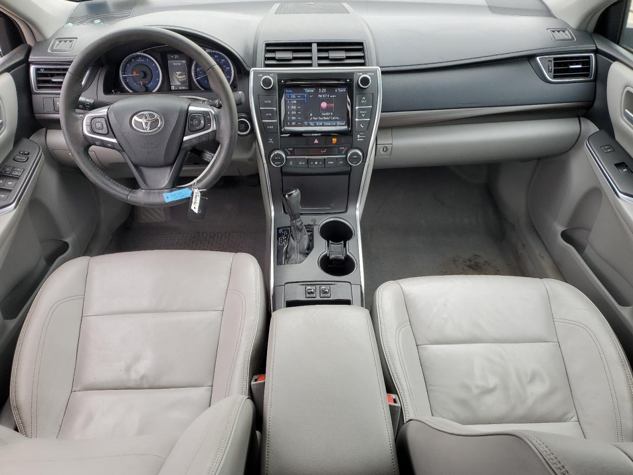 2017 Toyota Camry - Image 8