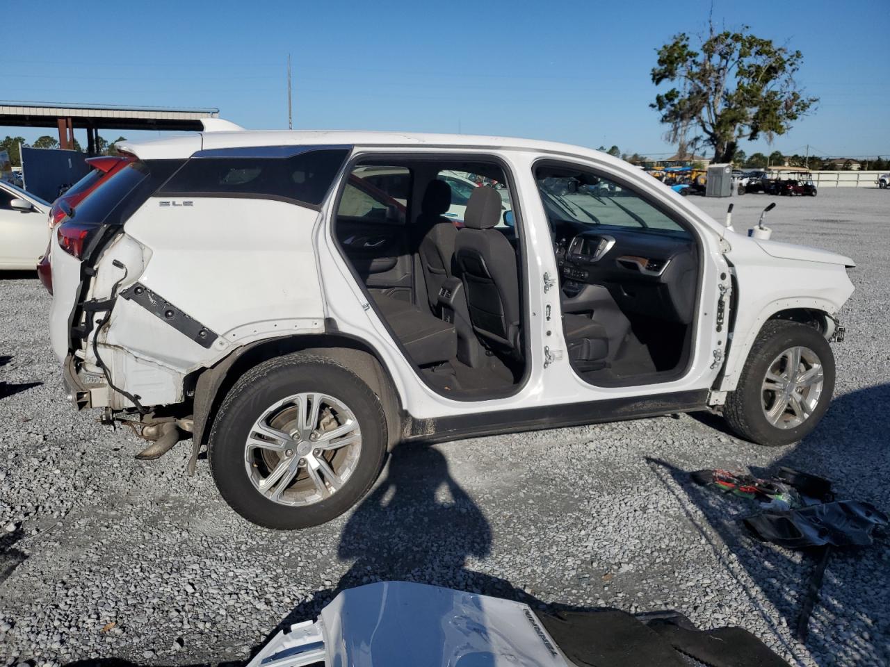 2019 GMC Terrain - Image 3