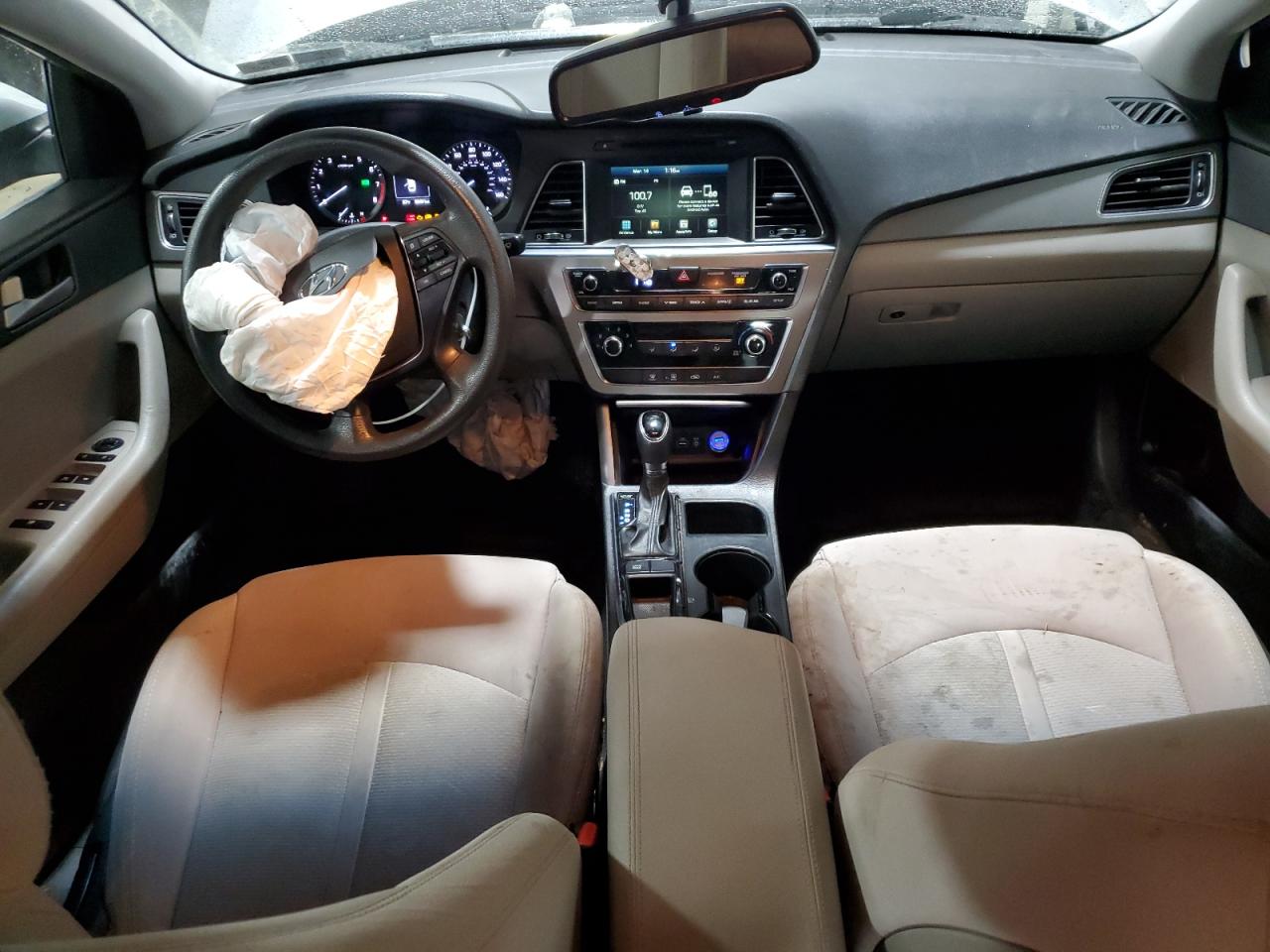 2016 Hyundai Sonata - Image 8
