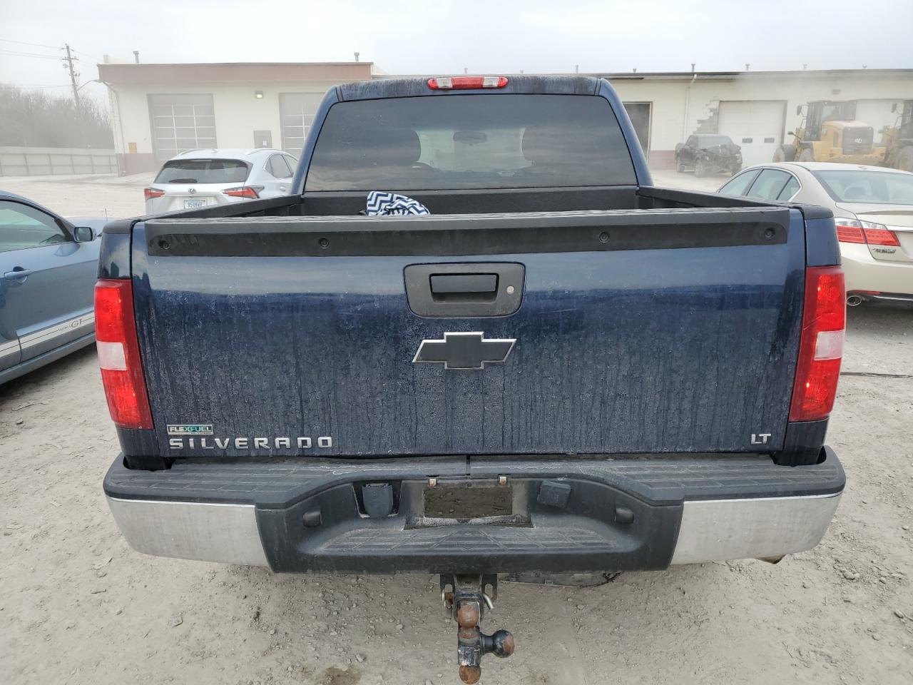 2010 Chevrolet Silverado - Image 6