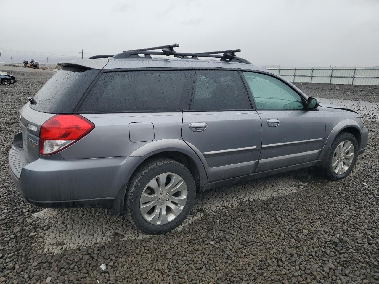 2009 Subaru Outback - Image 3
