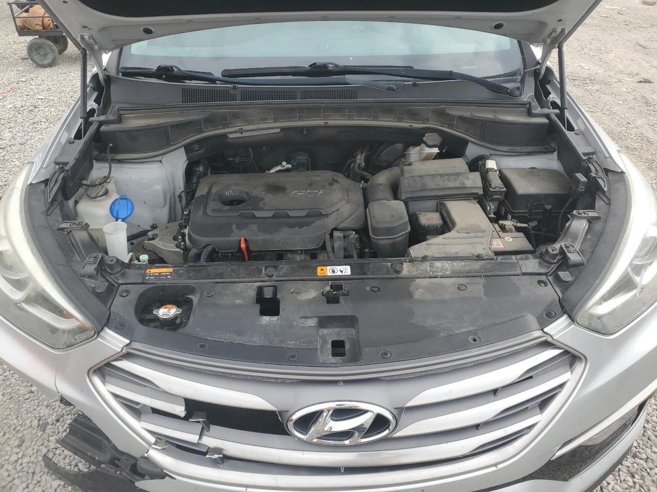 2017 Hyundai Santa Fe - Image 12