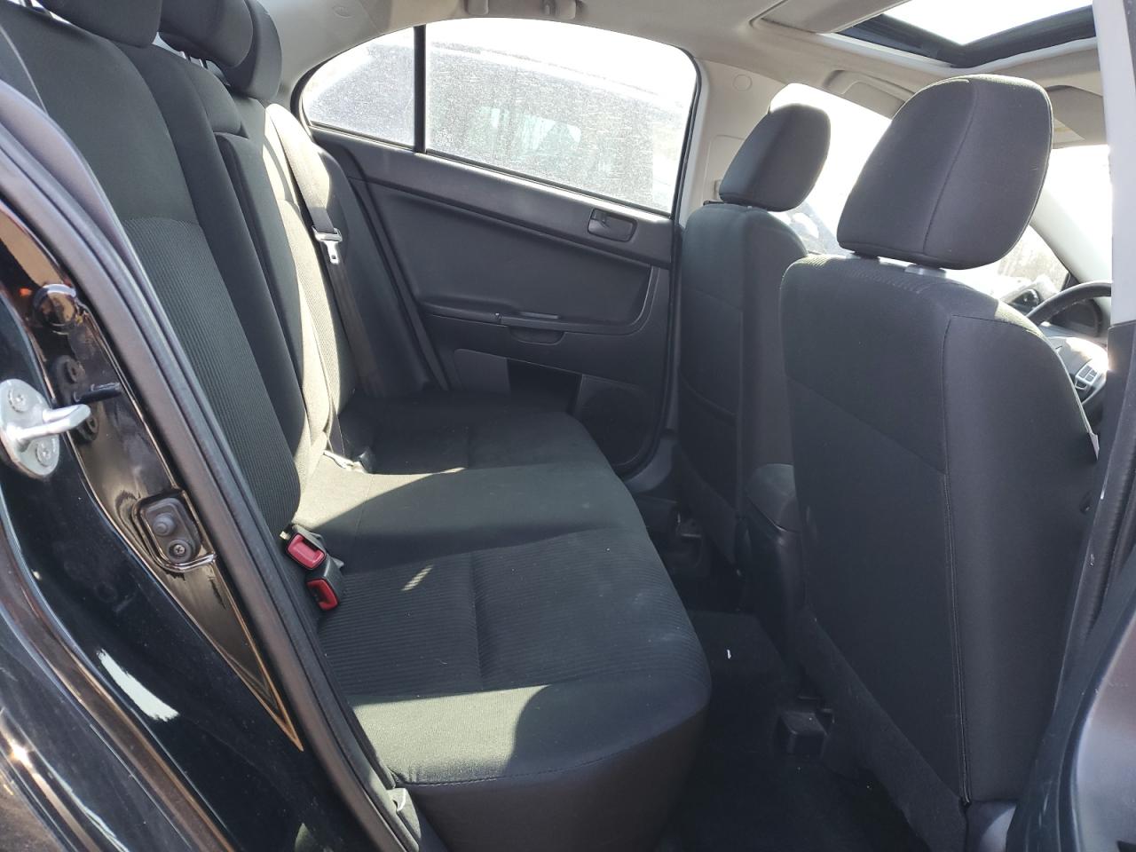 2014 Mitsubishi Lancer - Image 10