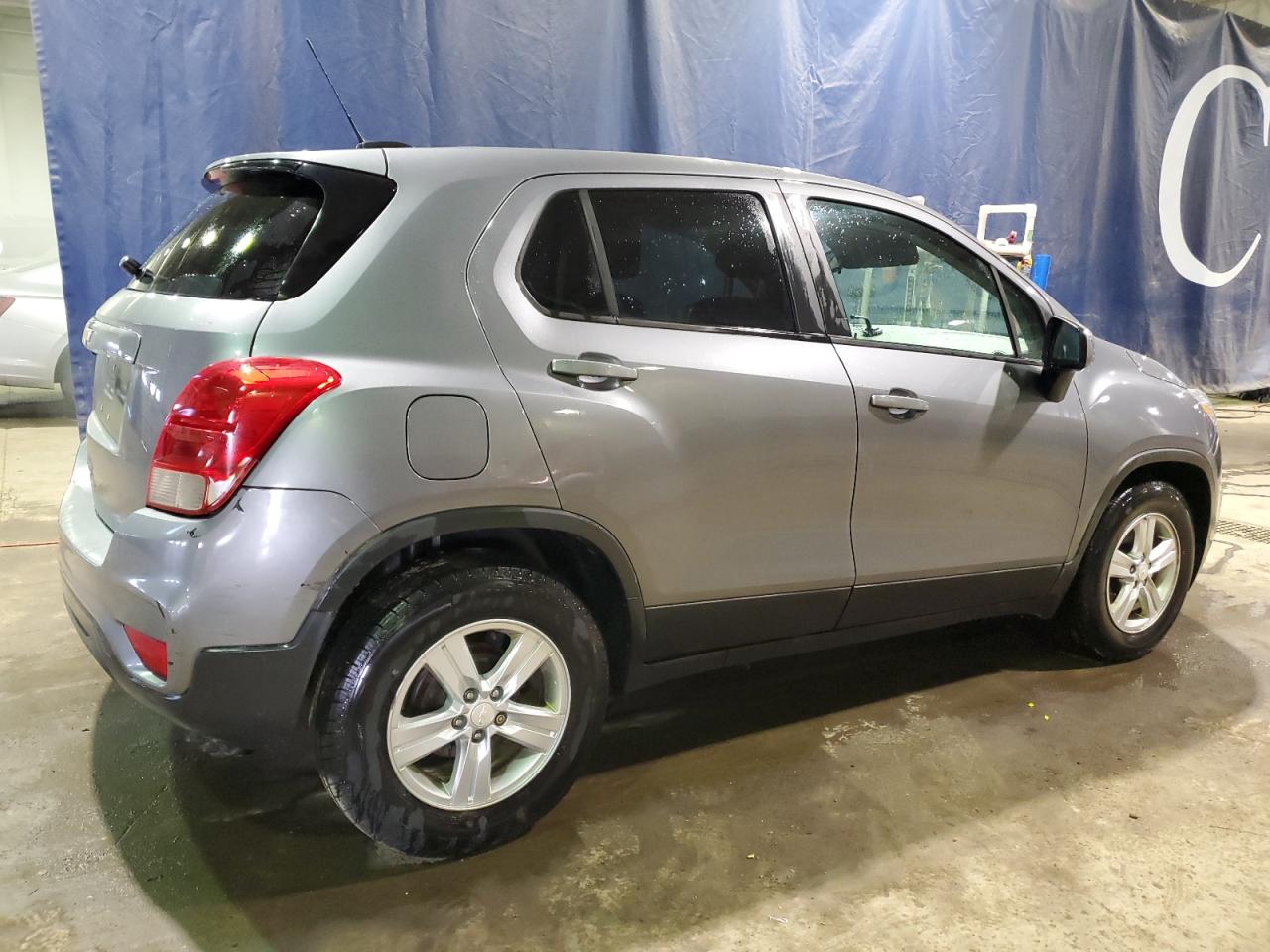 2020 Chevrolet Trax - Image 3