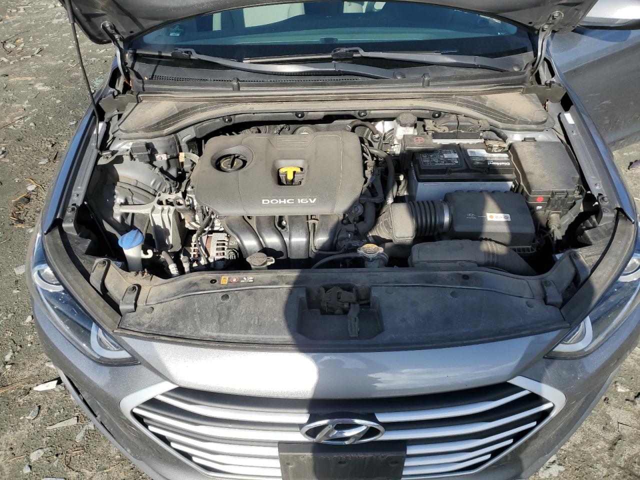2018 Hyundai Elantra - Image 11