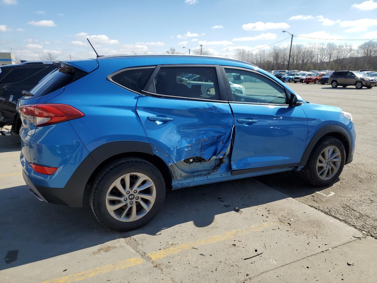 2017 Hyundai Tucson - Image 3