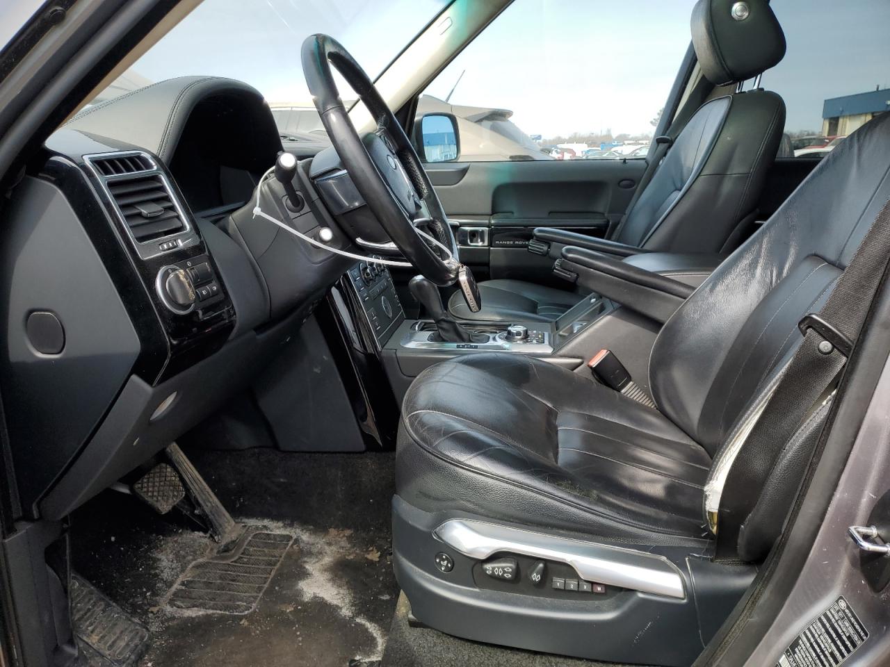 2012 Land Rover Range Rover - Image 7
