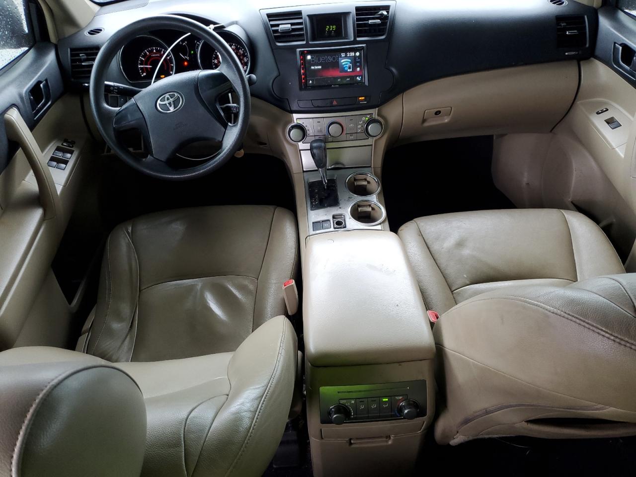 2011 Toyota Highlander - Image 8