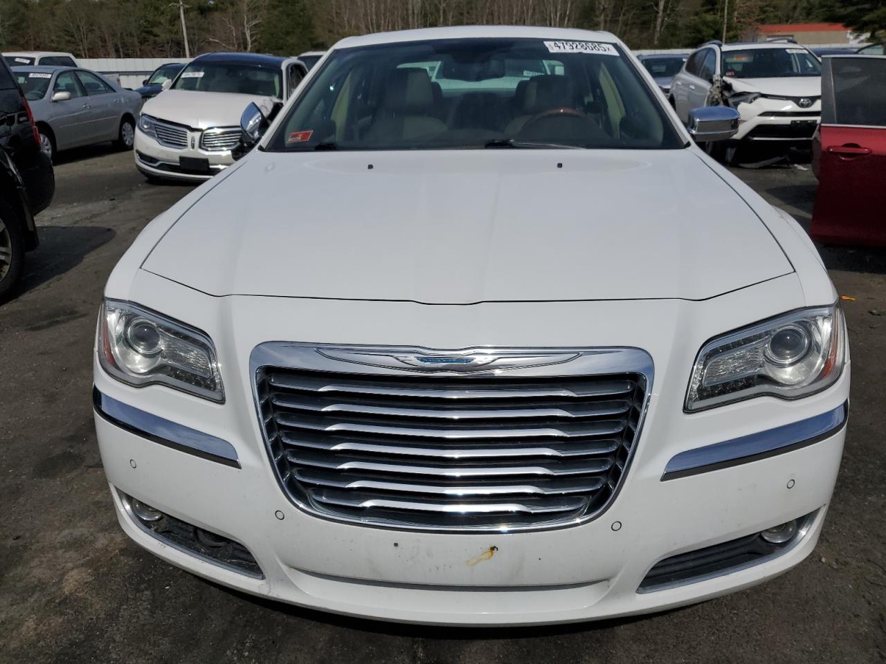 2011 Chrysler 300 - Image 5