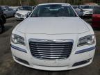 2011 Chrysler 300C  zu verkaufen in Exeter, RI - Rear End