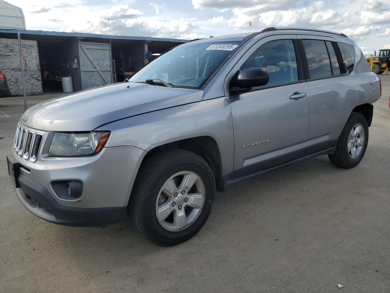 2015 Jeep Compass Sport للبيع في Fresno، CA - Rear End