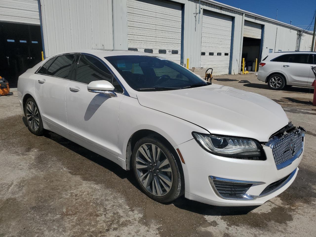 2017 Lincoln MKZ - Image 4