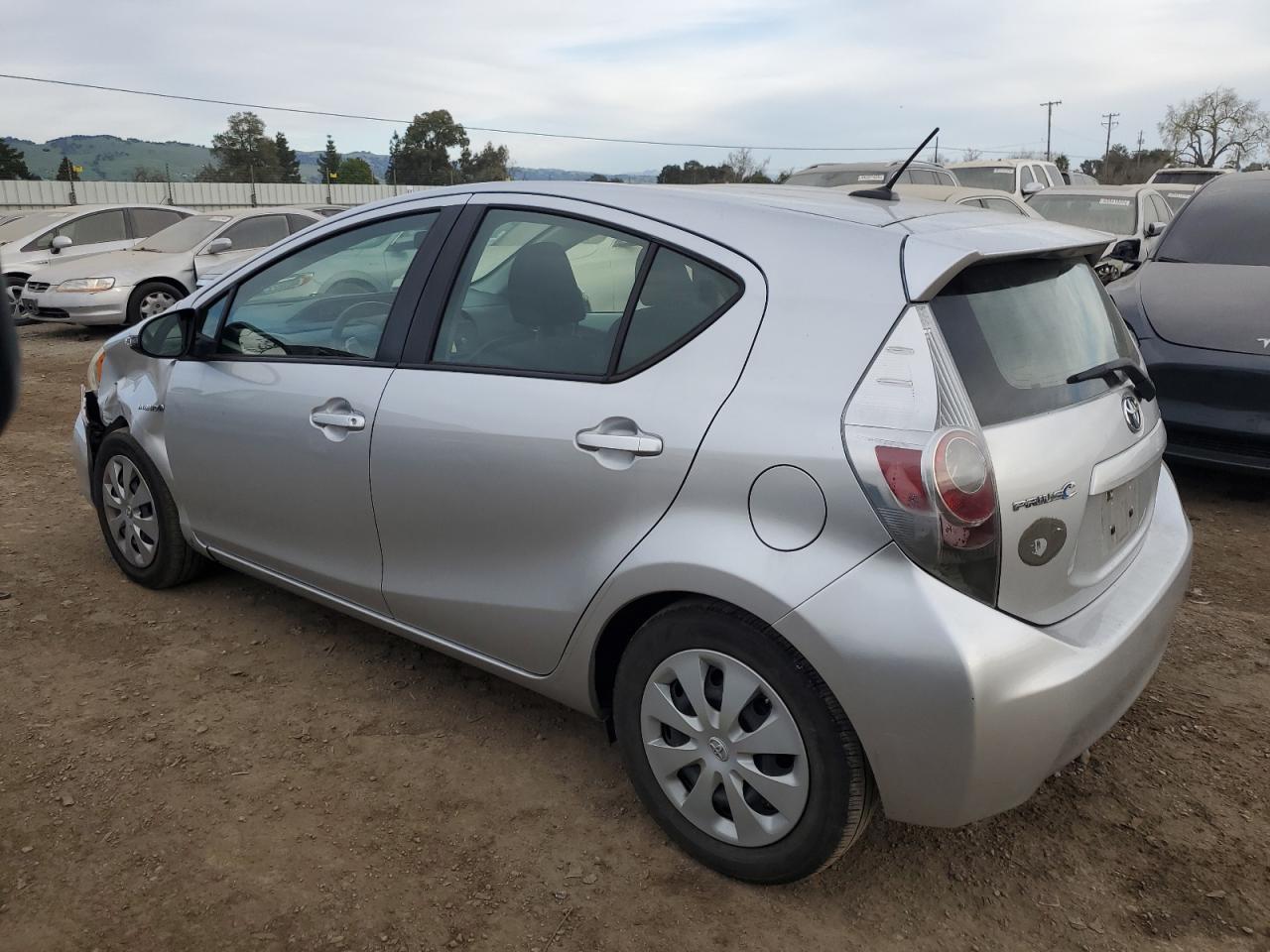 2014 Toyota Prius - Image 2