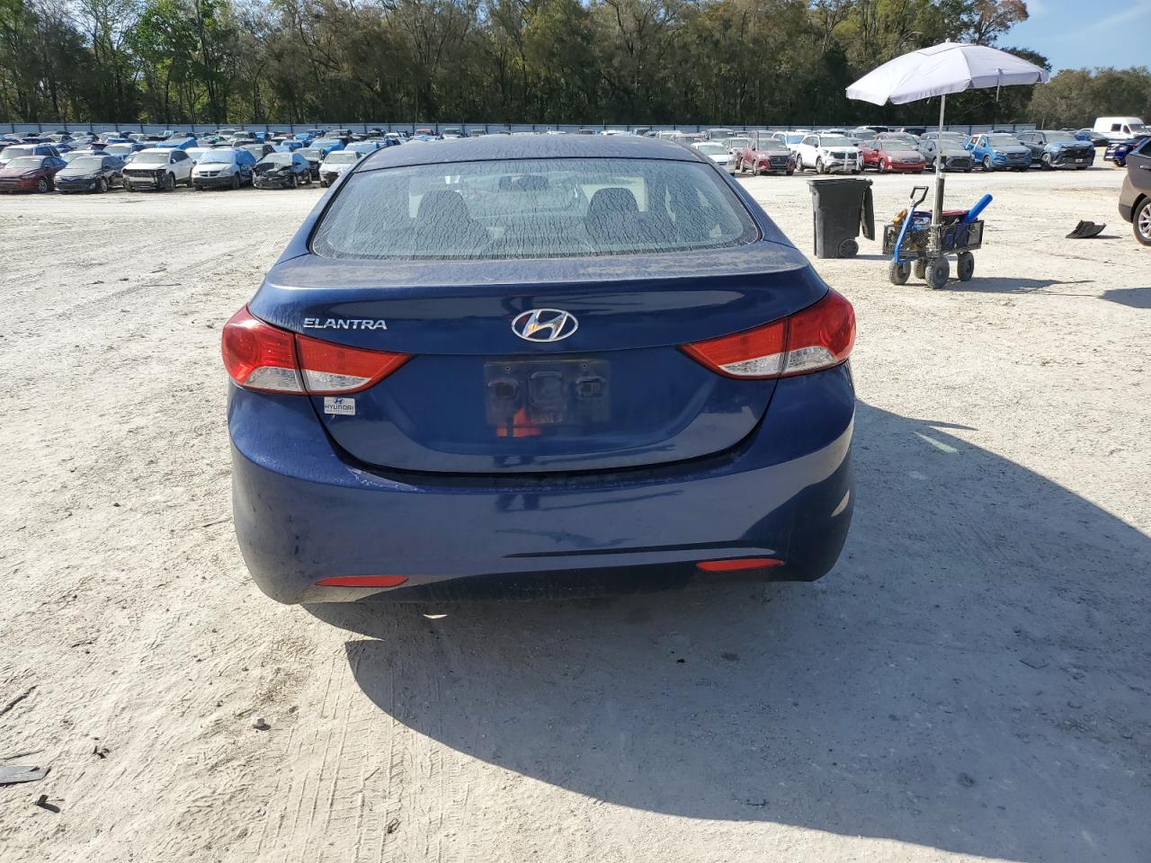 2013 Hyundai Elantra - Image 6
