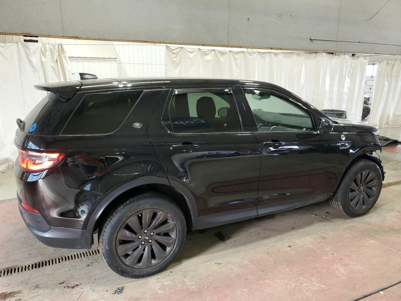 2020 Land Rover Discovery - Image 3