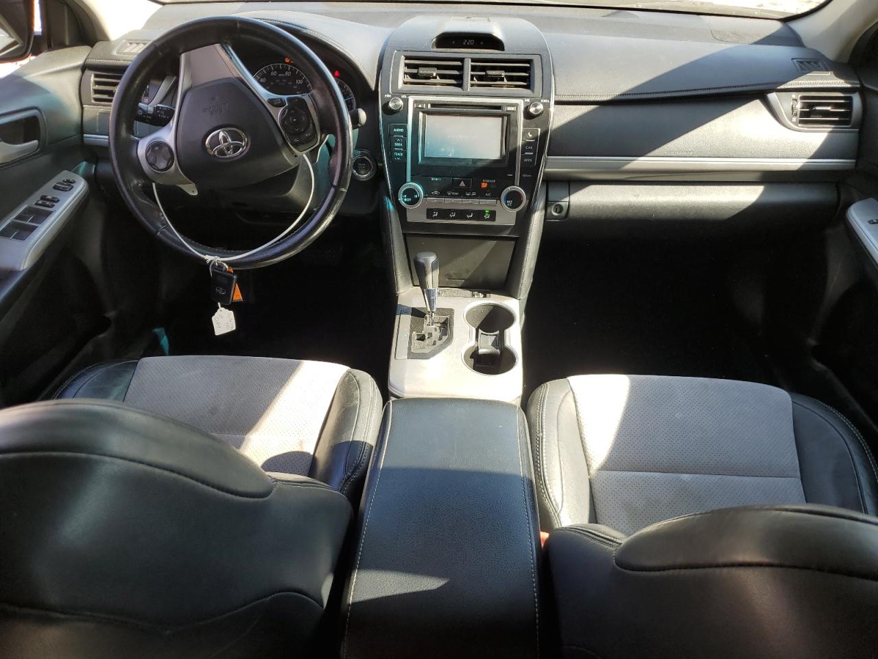 2012 Toyota Camry - Image 8