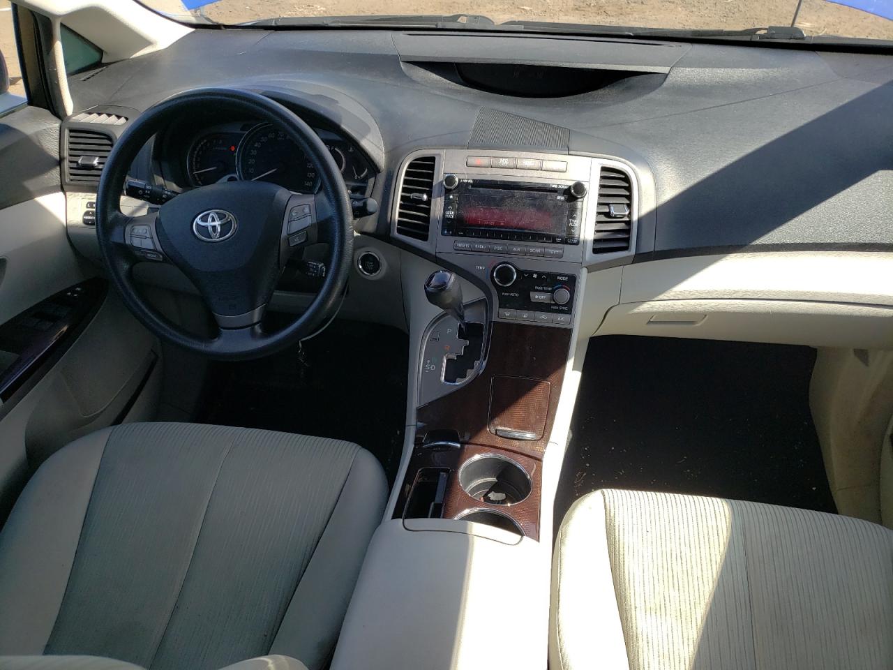 2010 Toyota Venza - Image 8