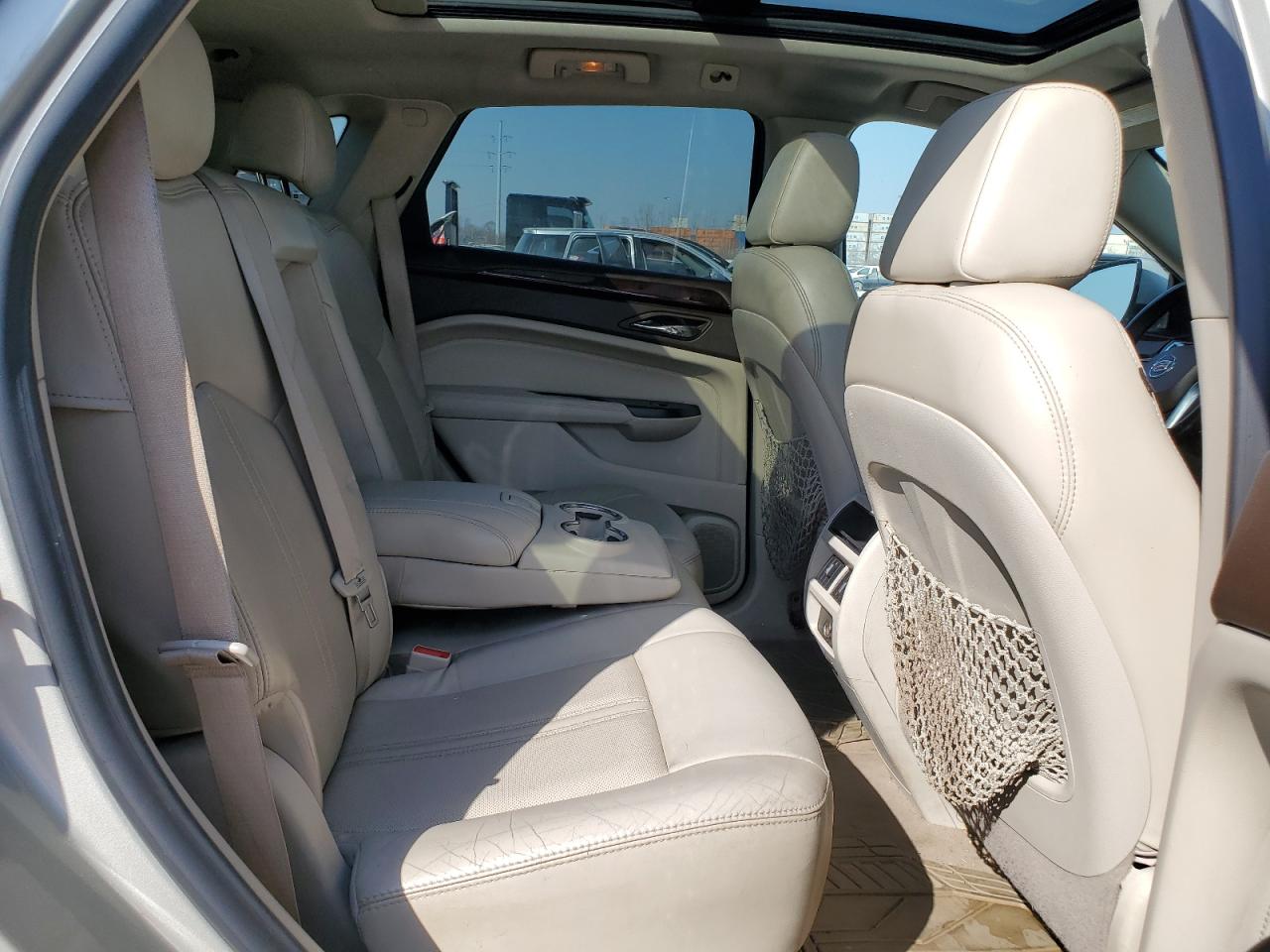 2015 Cadillac SRX - Image 11