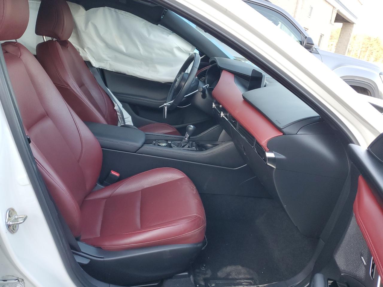 2021 Mazda 3 - Image 7