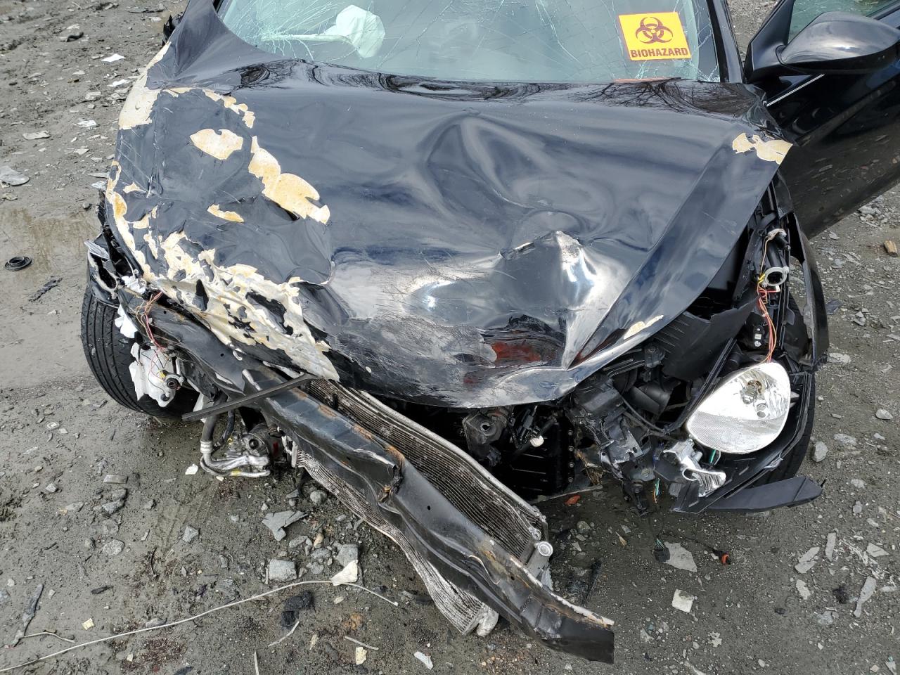 2013 Hyundai Elantra - Image 11
