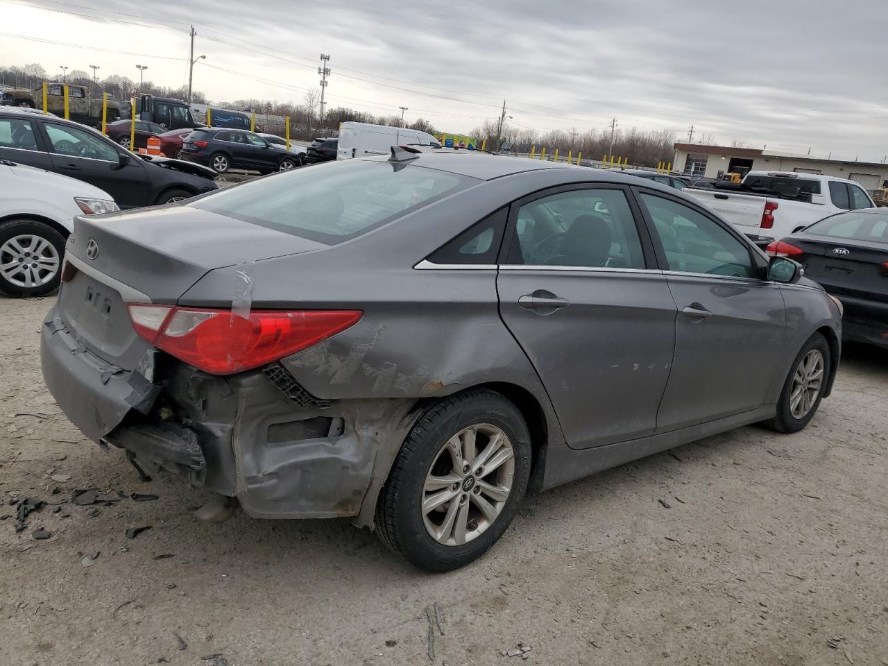 2014 Hyundai Sonata - Image 3