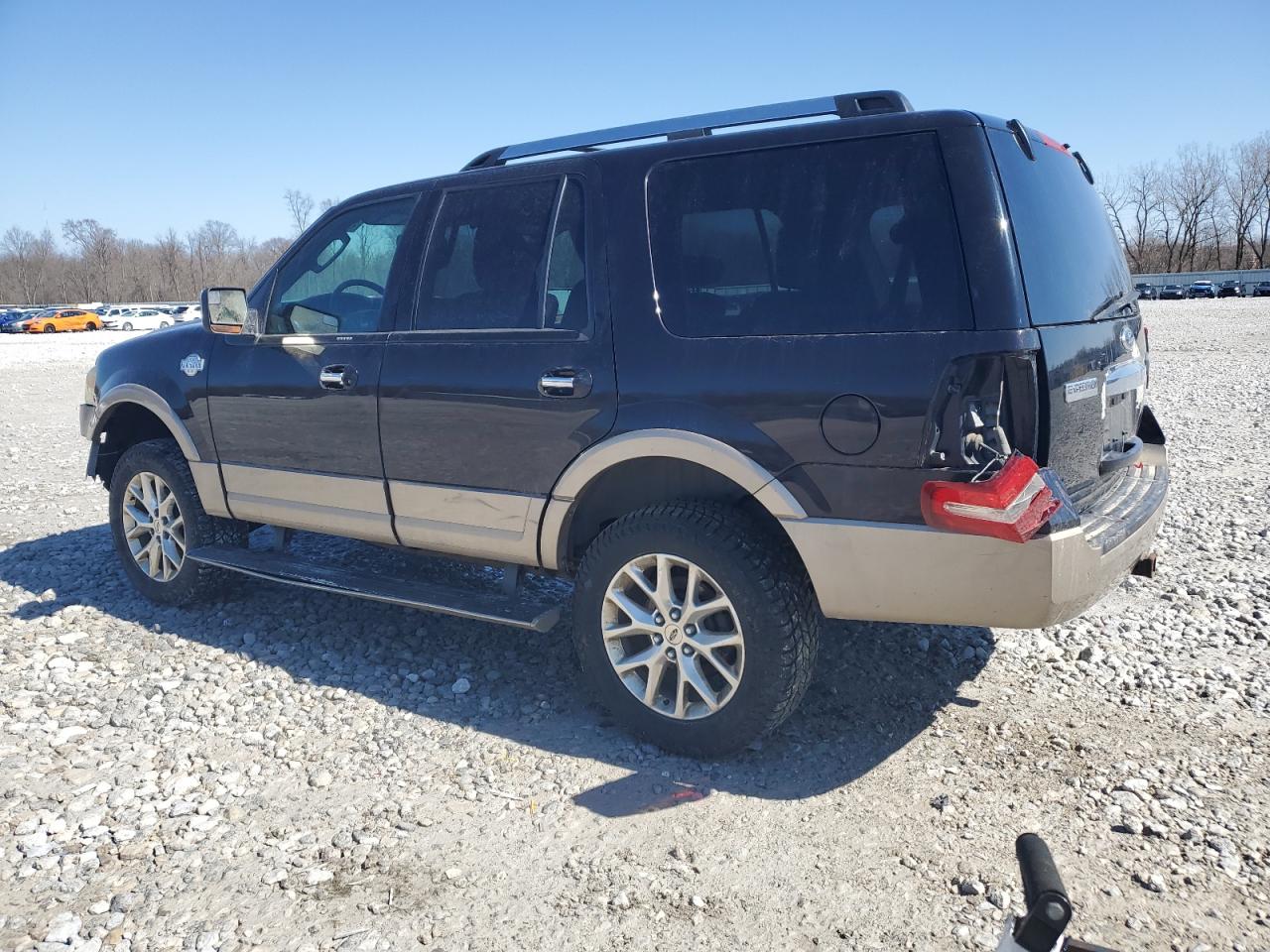 2013 Ford Expedition - Image 2