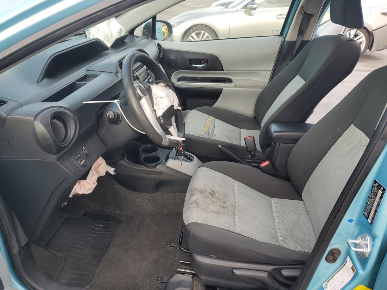 2014 Toyota Prius C VIN: JTDKDTB33E1060281 Lot: 51103925